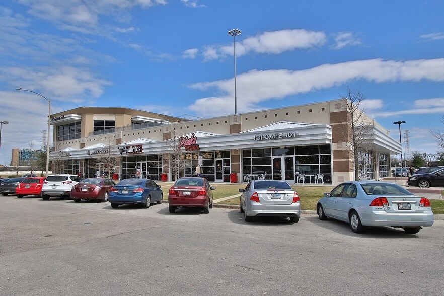 More Photos Of 4701 Calhoun Rd, Houston Unknown For Lease