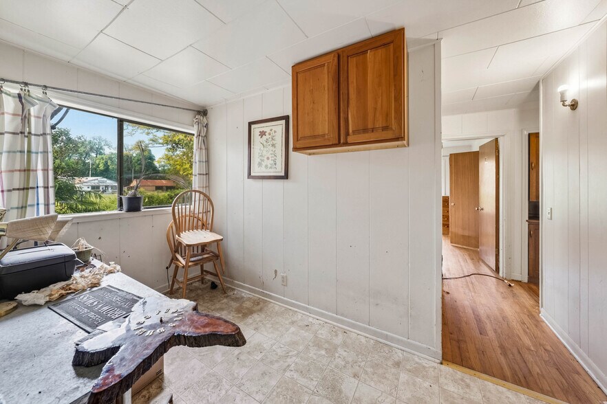 More Photos Of 6531 Lower River Rd, Grants Pass Specialty For Sale