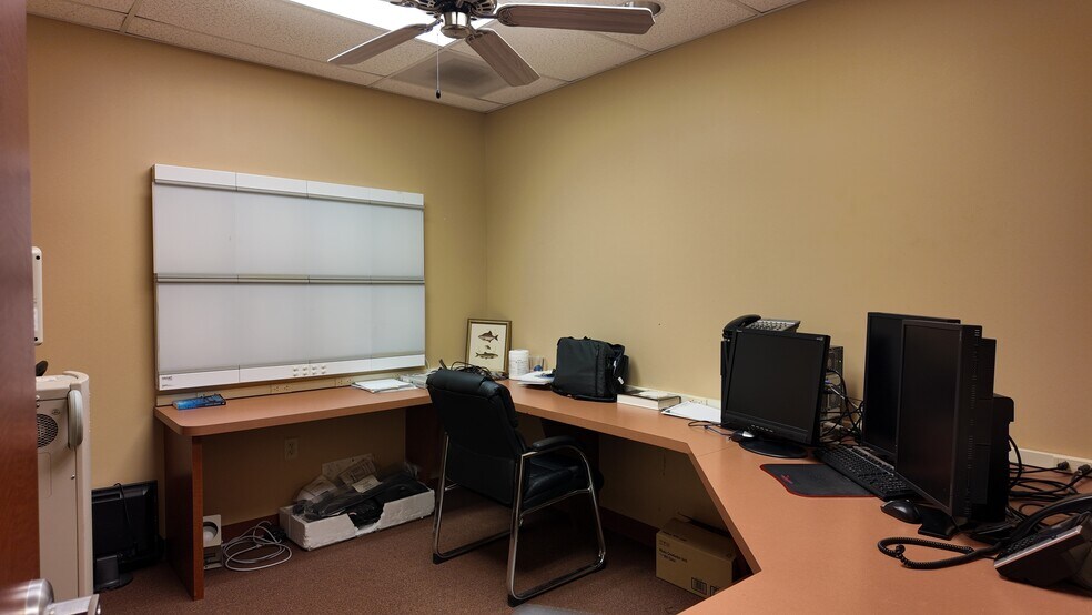 More Photos Of 2401 FM 646, Dickinson Medical For Sale