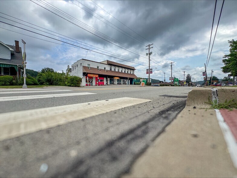 More Photos Of 1601-1607 Lincoln Way, Mckeesport Apartments For Sale