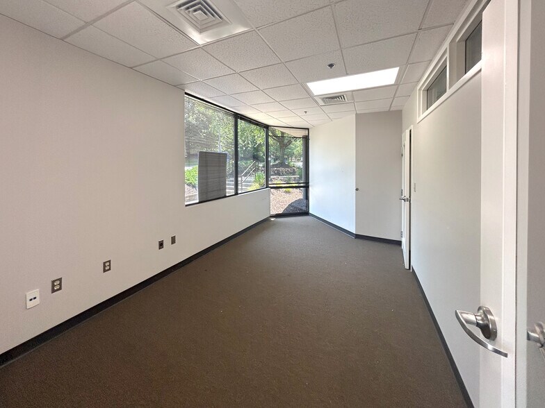 More Photos Of 8945 Guilford Rd, Columbia Office For Lease