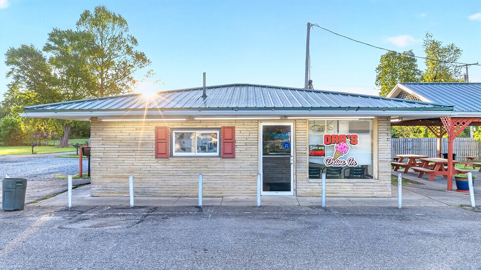 More Photos Of 60200 Southgate Rd, Byesville General Retail For Sale
