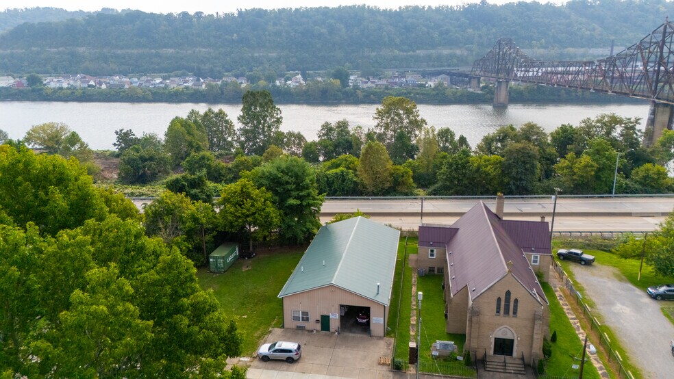 More Photos Of 3470 Belmont St, Bellaire Auto Salvage Facility For Sale