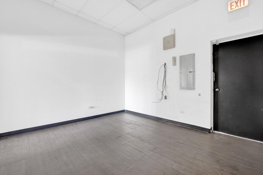 More Photos Of 3430 S Archer Ave, Chicago Storefront For Lease