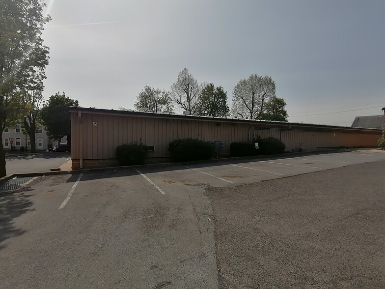 More Photos Of 120 Church St, Hagerstown Auto Repair For Sale