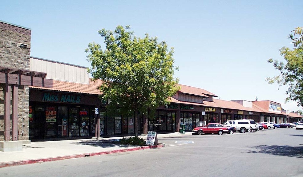 More Photos Of 4301-4423 Elkhorn Blvd, Sacramento Unknown For Lease
