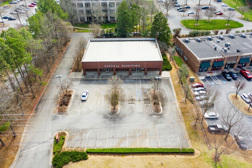 More Photos Of 1111 Chastain Rd, Kennesaw Freestanding For Sale