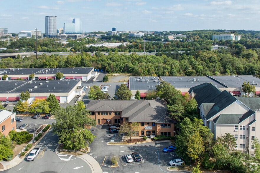 More Photos Of 465 Herndon Pky, Herndon Medical For Lease