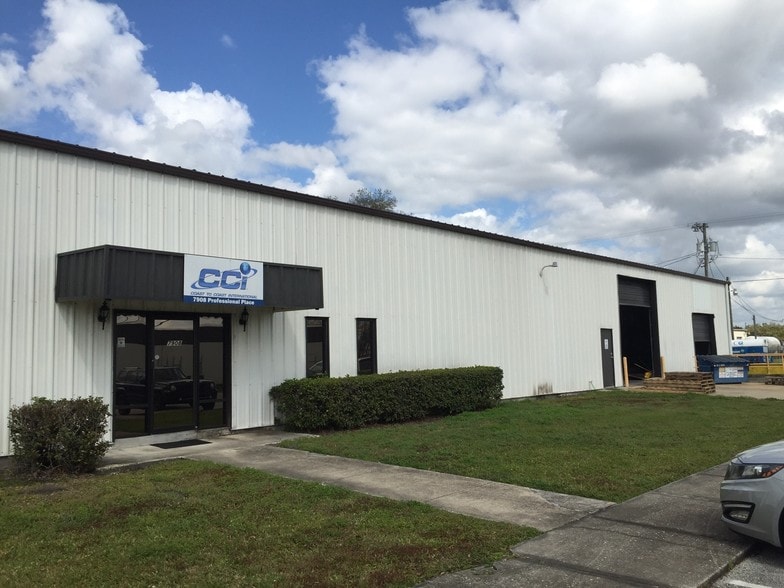 More Photos Of 7908 Professional Plz, Tampa Warehouse For Lease