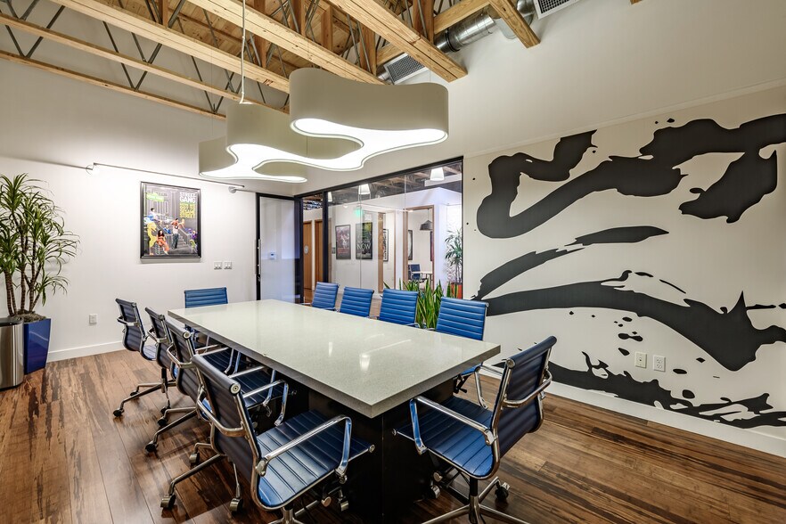 More Photos Of 923 Cole Ave, Los Angeles Loft Creative Space For Sale