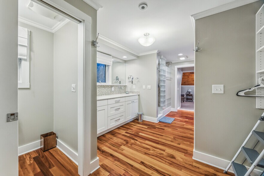 More Photos Of 4555 Davies Rd, Burdett Specialty For Sale
