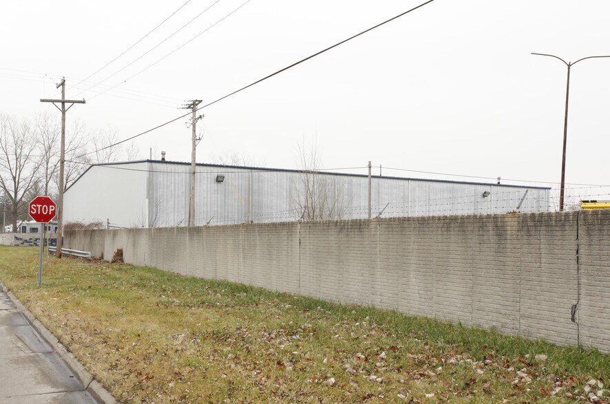 More Photos Of 26390 Van Born Rd, Dearborn Heights Warehouse For Sale