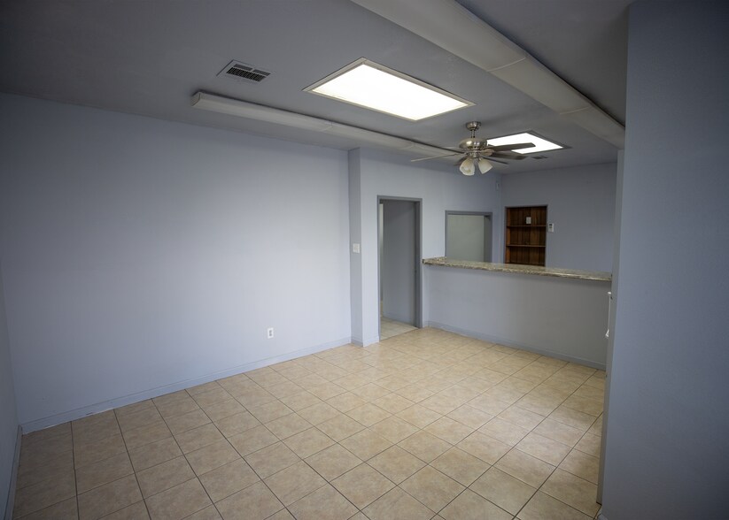 More Photos Of 922 S Atlantic Blvd, East Los Angeles Office For Sale
