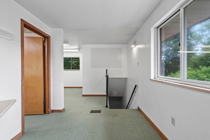 More Photos Of 9270 Old Perry Hwy, Pittsburgh Loft Creative Space For Sale