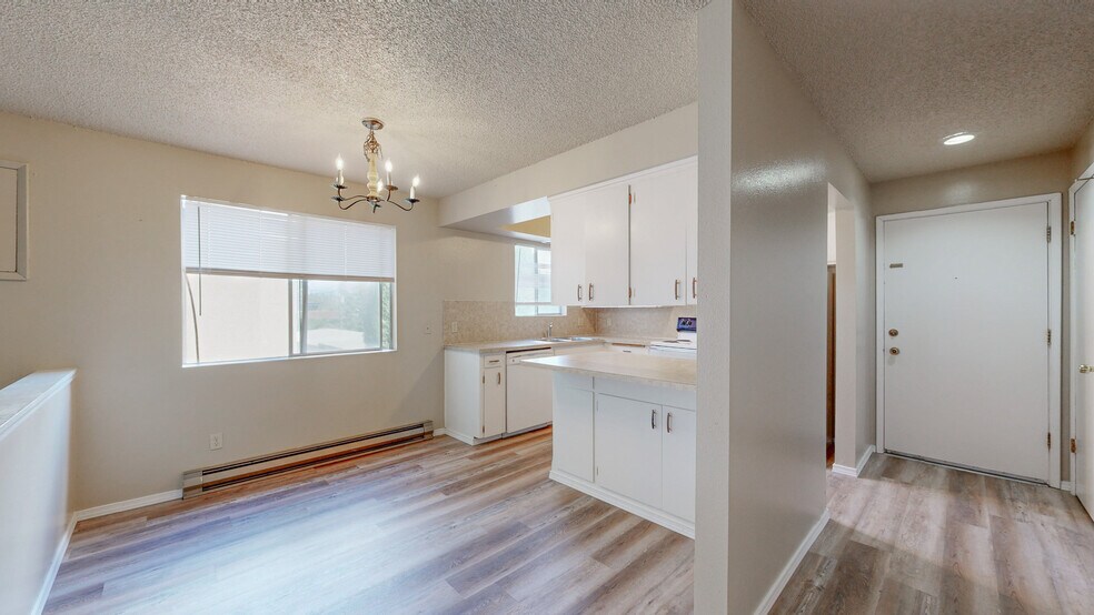 More Photos Of 1250 NW State St, Pullman Apartments For Sale