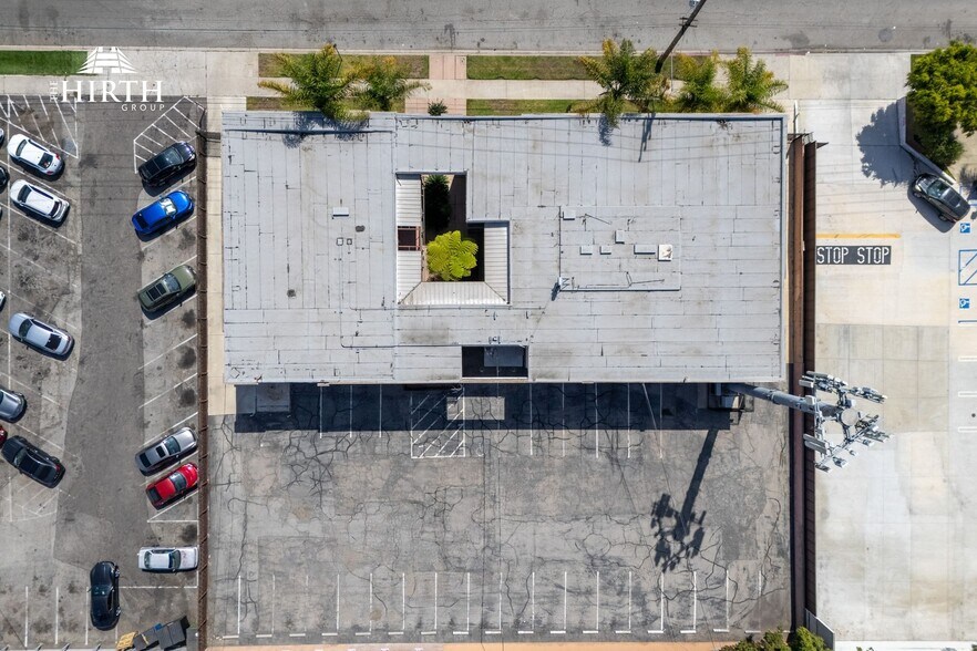 More Photos Of 8621 Bellanca Ave, Los Angeles Office For Sale