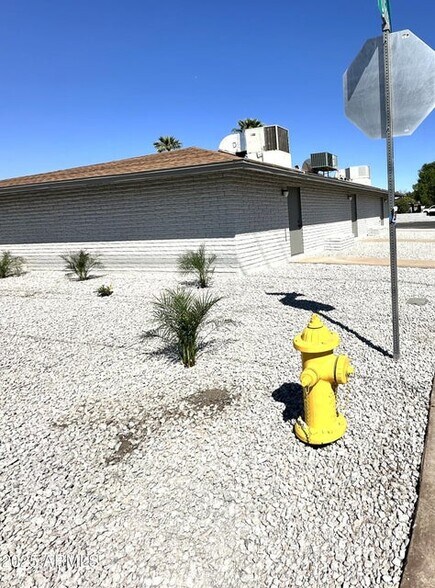 More Photos Of 600 E University Dr, Mesa Medical For Lease