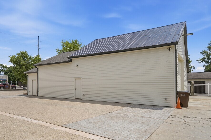 More Photos Of 8177 S Route 48, Maineville Office For Sale