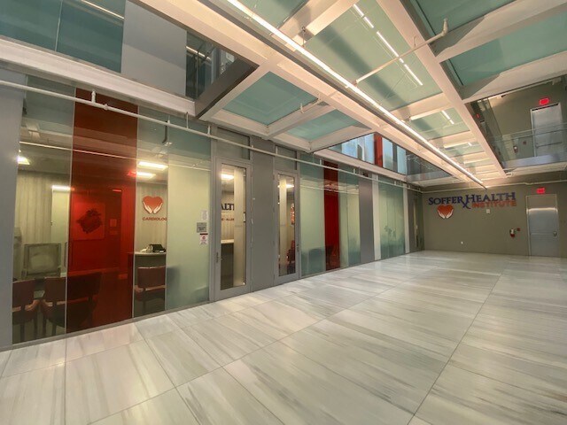 More Photos Of 21550 Biscayne Blvd, Aventura Medical For Lease