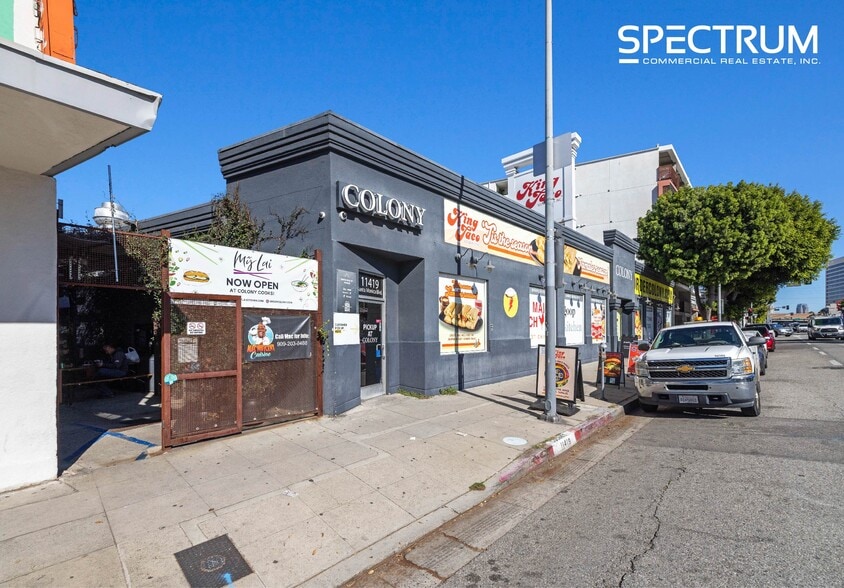 More Photos Of 11419 Santa Monica Blvd, Los Angeles Restaurant For Lease