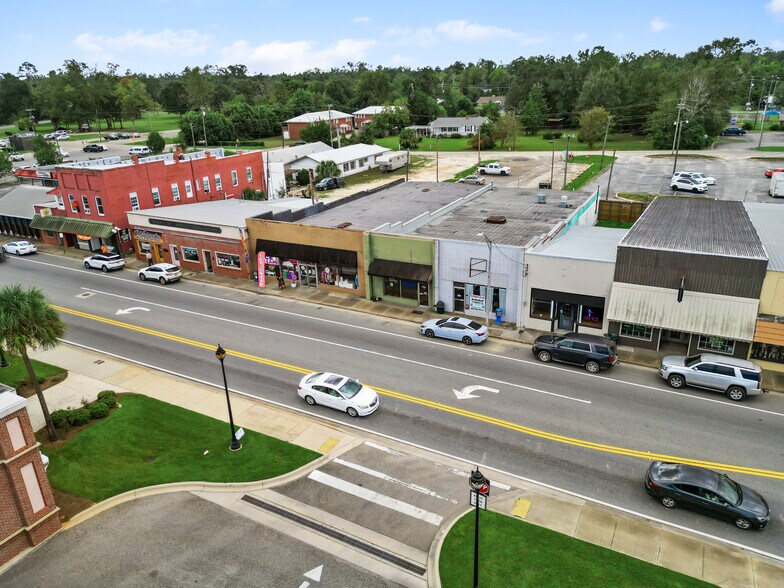 More Photos Of 20737 Central Ave, Blountstown Restaurant For Sale