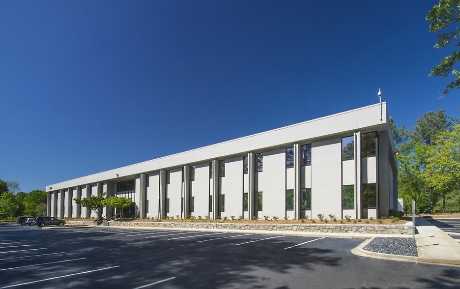 More Photos Of 2980 Brandywine Rd, Atlanta Office For Sale