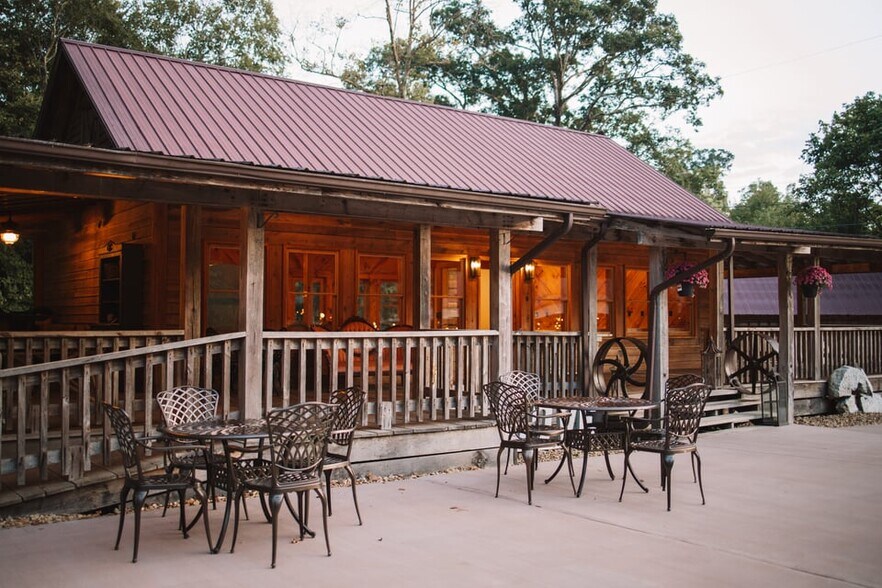 More Photos Of 21405 Parks Mill Rd, Abingdon Lodge Meeting Hall For Sale