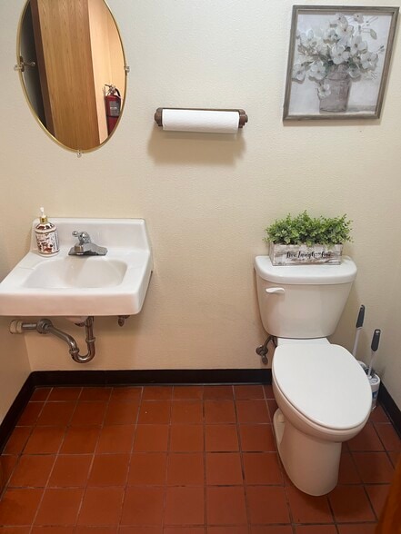 More Photos Of 121 S Union Ave, Pueblo Storefront For Lease