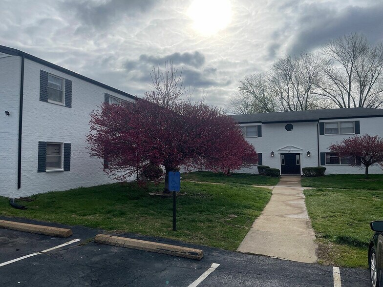 Primary Photo Of 2616 Union Rd, Saint Louis Apartments For Sale