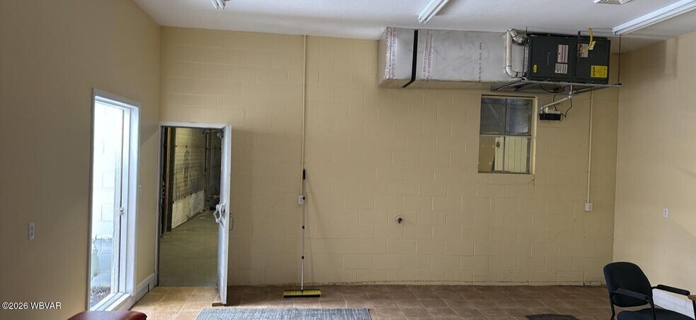 More Photos Of 1023 Park Ave, Williamsport Self Storage For Sale