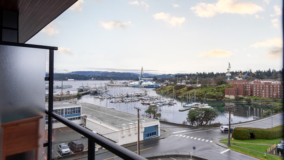 More Photos Of 1310 Saunders St, Esquimalt Apartments For Sale