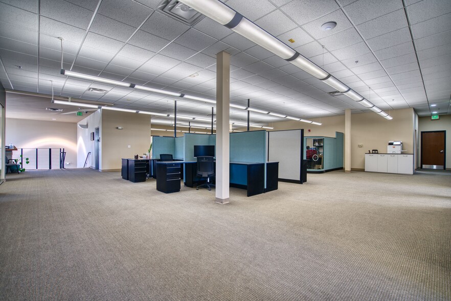 More Photos Of 1399 Horizon Ave, Lafayette Research And Development For Sale