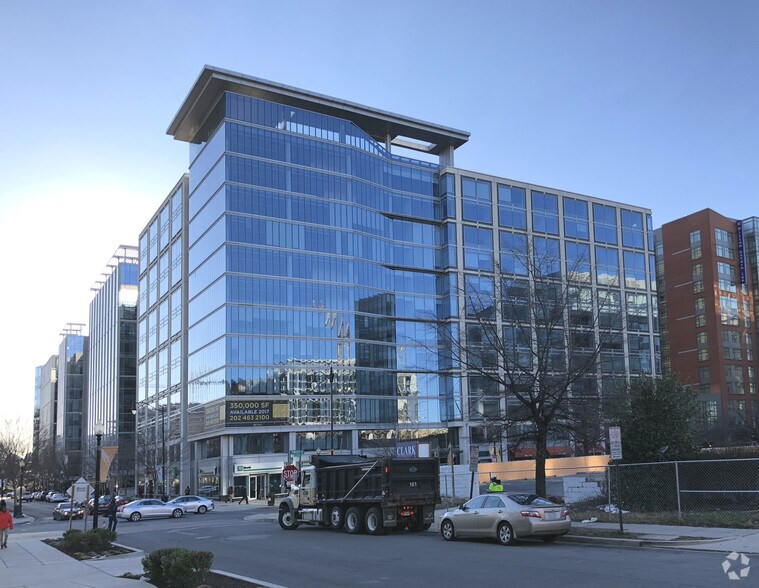 More Photos Of 1275 1st St NE, Washington Office For Lease