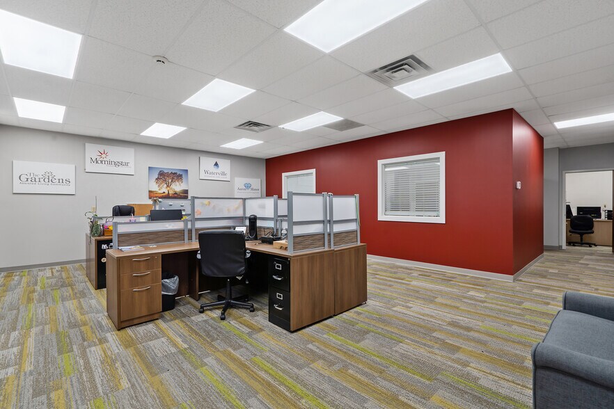 More Photos Of 91 E 1st St, Oswego Office For Sale