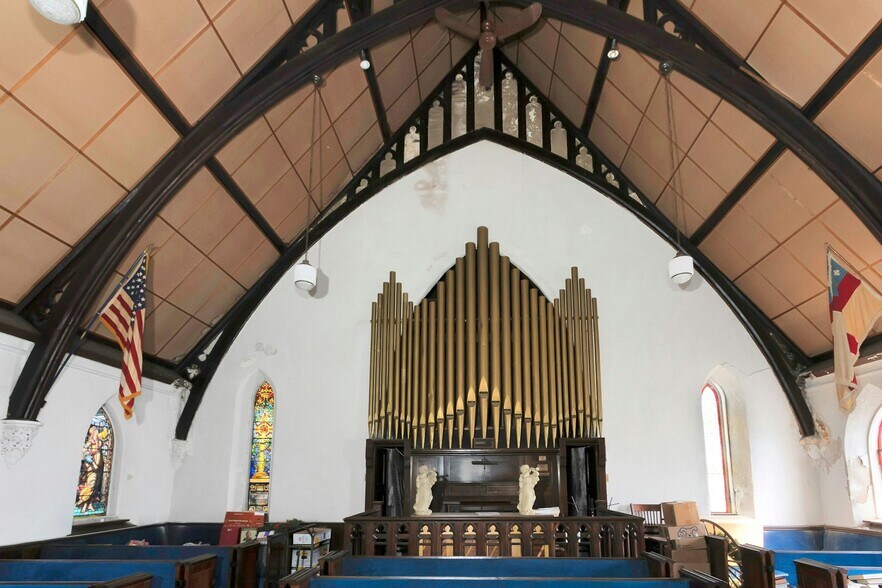 More Photos Of 37 Old Route 9W, New Windsor Township Specialty For Sale