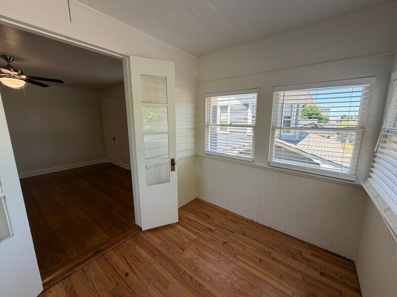 More Photos Of 1605 N Classen Dr, Oklahoma City Office Residential For Sale