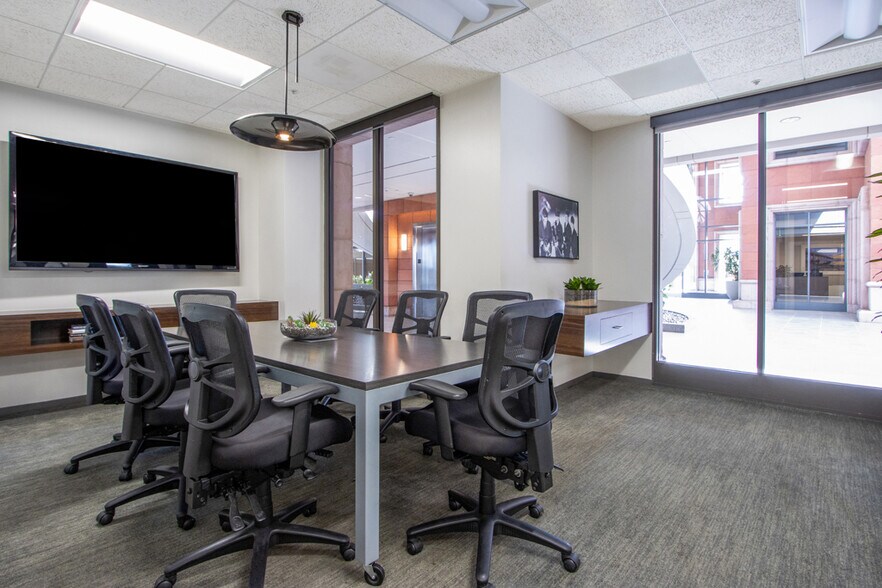 More Photos Of 23 Corporate Plaza Dr, Newport Beach Coworking Space