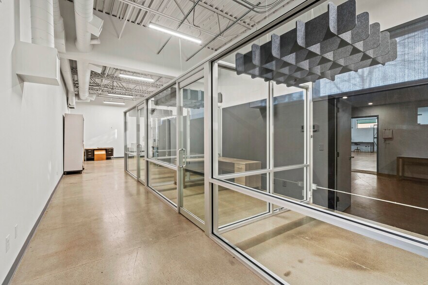 More Photos Of 4731 Industry Dr, Medford Light Manufacturing For Lease