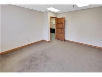 More Photos Of 27 7th Ave N, Saint Cloud Storefront Retail Office For Lease