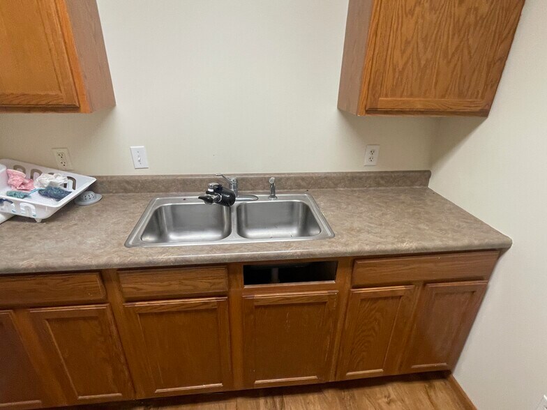 More Photos Of 321 Grove City Rd, Slippery Rock Apartments For Sale