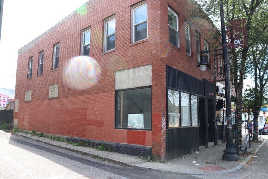 More Photos Of 22 Olneyville Sq, Providence Storefront Retail Office For Lease