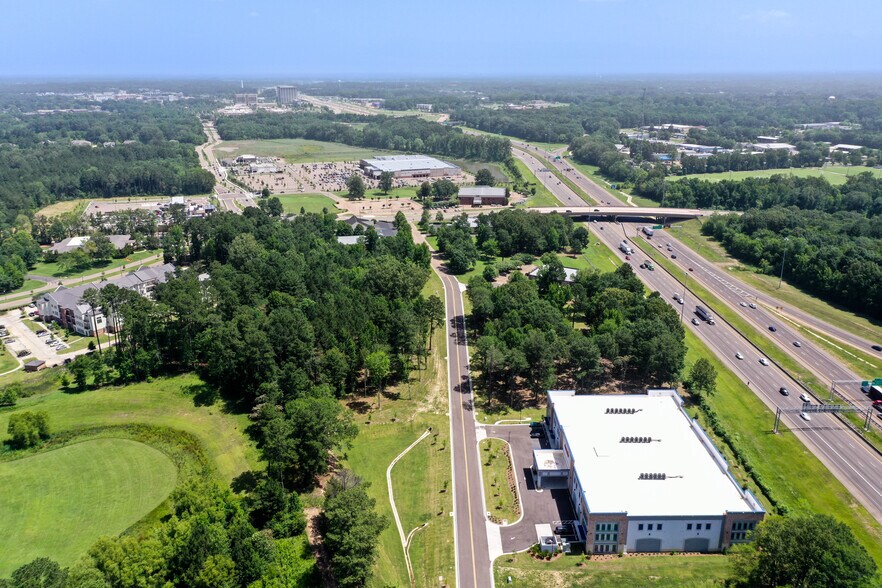 More Photos Of Highland Commerce Drive, Ridgeland Land For Sale