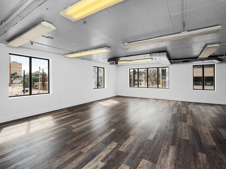 More Photos Of 245 E Adams St, Jacksonville Loft Creative Space For Lease