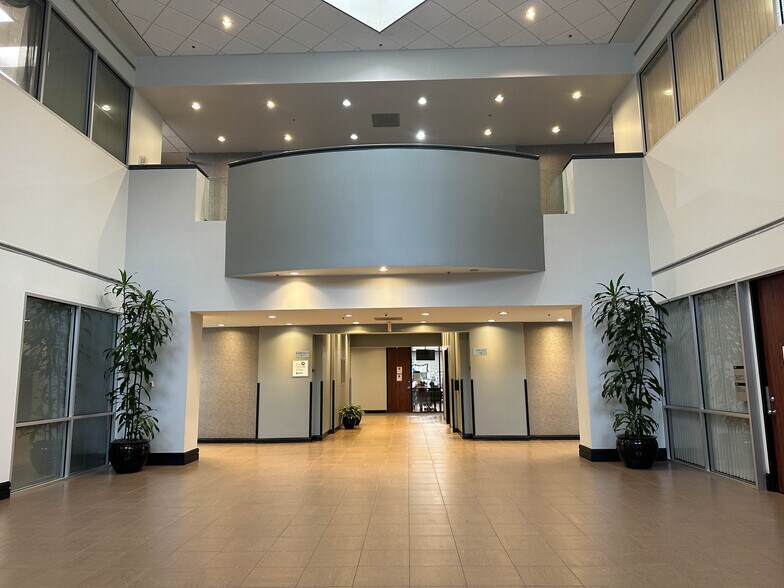 More Photos Of 100 Medical Center Blvd, Conroe Medical For Lease