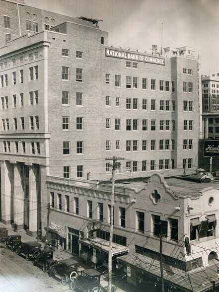 More Photos Of 10 E 3rd St, Tulsa Office For Sale