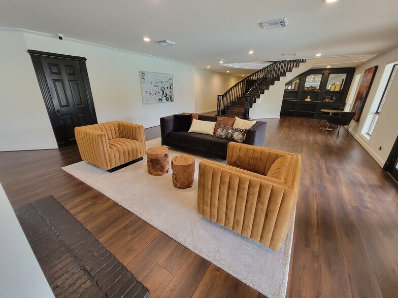 More Photos Of 23122 Valley Ranch Pky, Porter Coworking Space