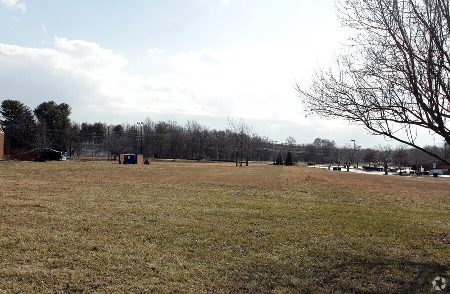 More Photos Of Sunset Rd, Charlotte Land For Sale