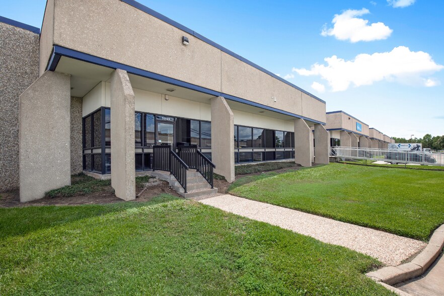 More Photos Of 6001-6021 S Loop Fwy E, Houston Unknown For Lease