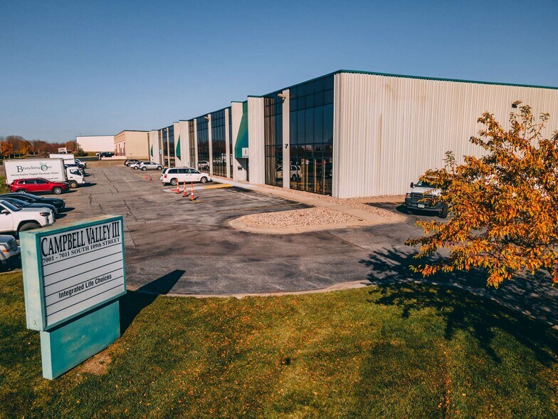 More Photos Of 7001-7011 S 109th St, La Vista Warehouse For Lease