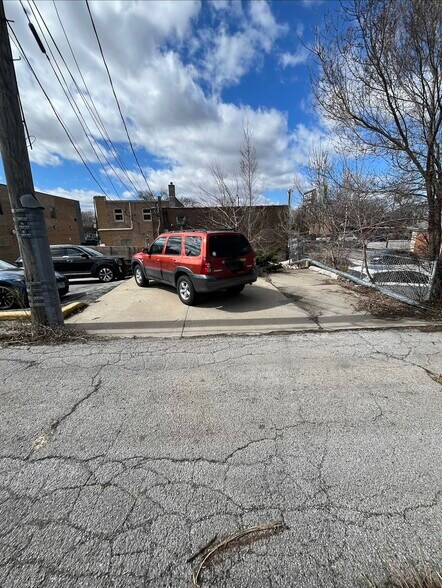 More Photos Of 10019 S Western Ave, Chicago General Retail For Sale